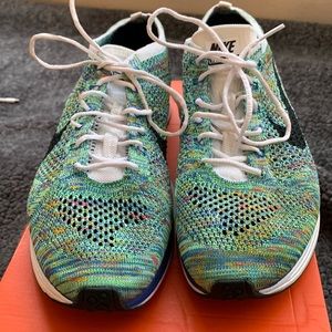 Nike Flyknit Racers